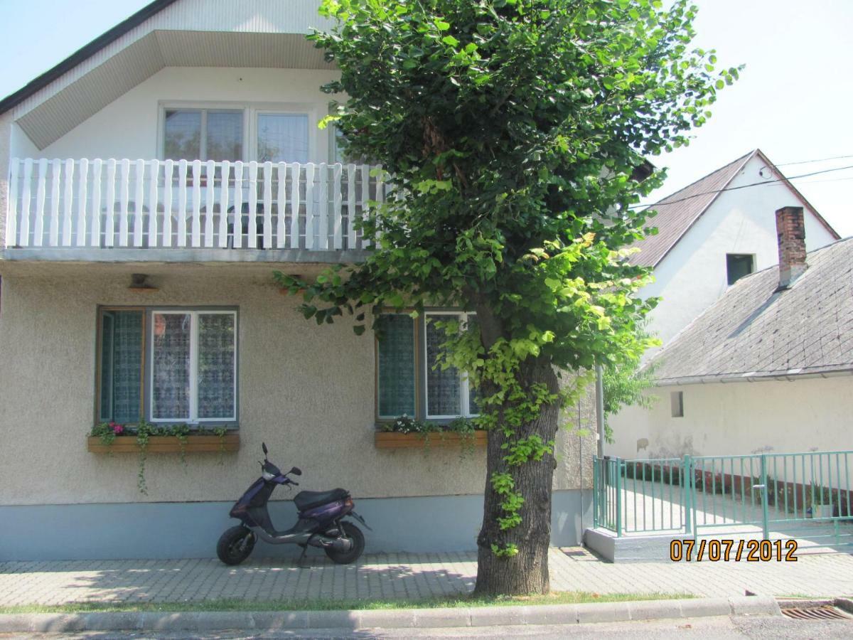 Jasmin Apartman Balatongyörök Extérieur photo